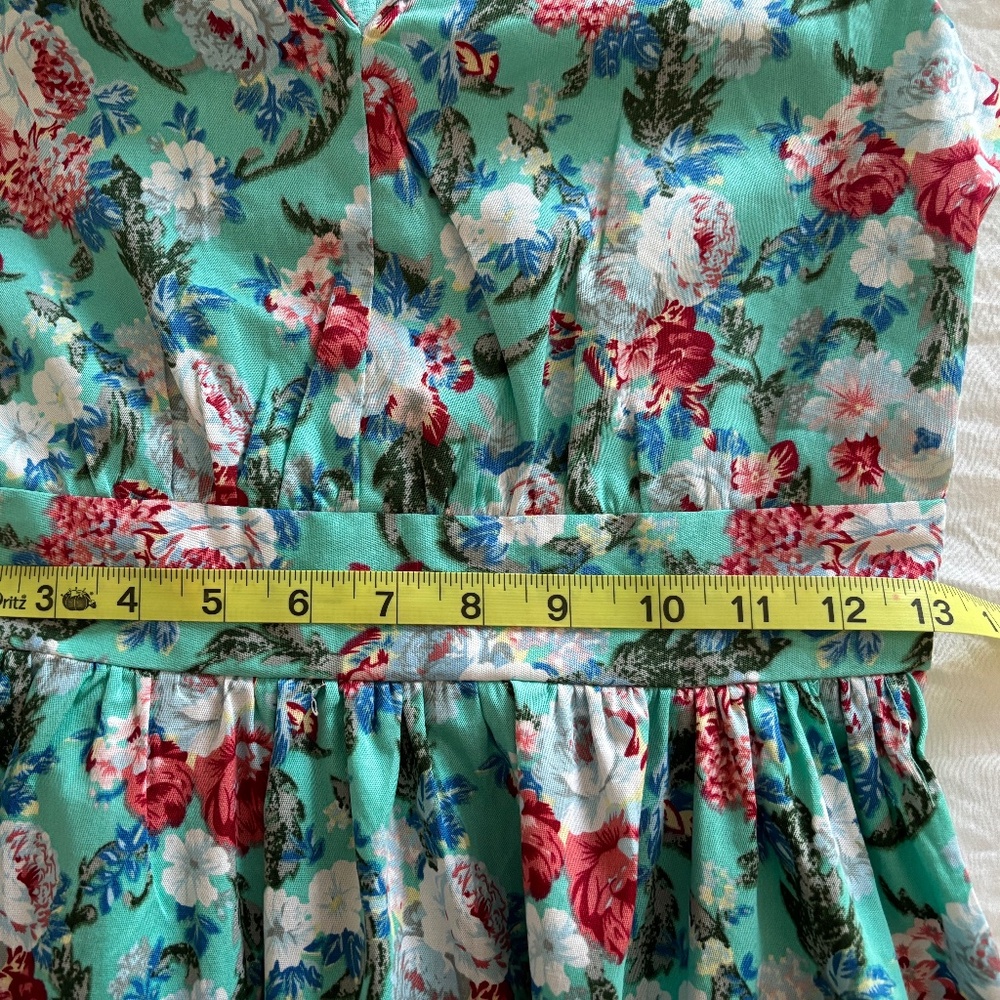 NWT! Lindy Bop Dress XS - Picture 8 of 9